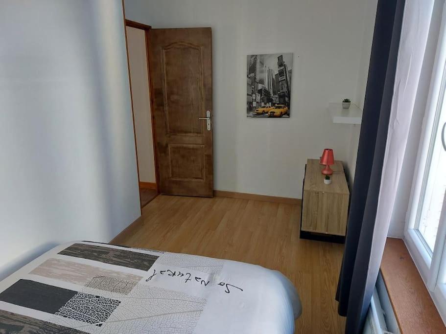 Appartement Proche Des Parcs Vichy Exterior foto